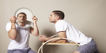 Narsist Erkek Kime Aşık Olur?