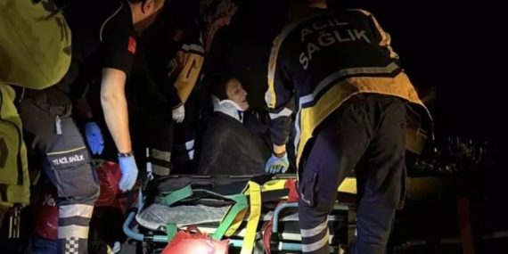 TEM Otoyolu'nda Tüp Yüklü Kamyon ile Minibüs Çarpıştı