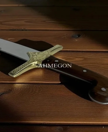 kılıç tasarımlarında el işçiliği ahmegon